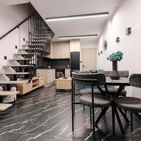 Signature Luxury Loft アパート *